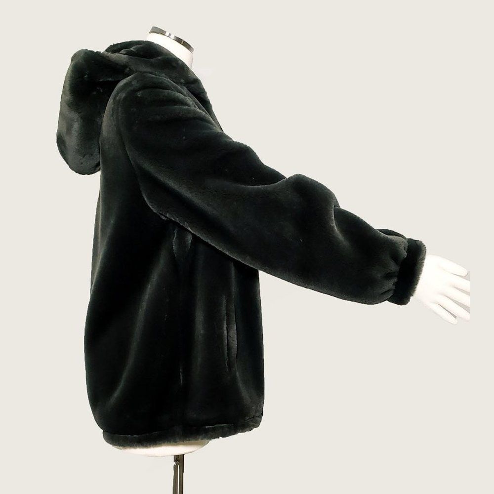 Gallery Faux Fur Coat - Picture 4 of 8